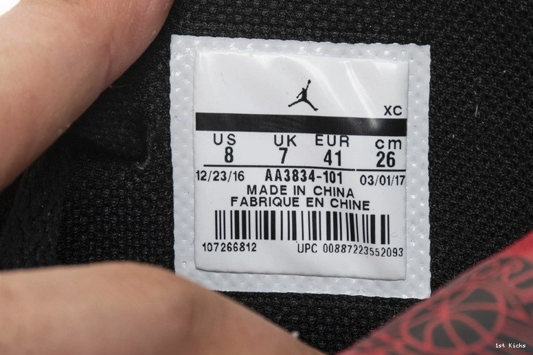 AA3834-101 1 OWT chicago Jordan Air NIKE retro  0119